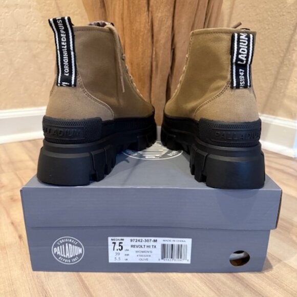 Palladium Women’s Revolt Hi TX Boot - Olive NWT - Picture 3 of 4